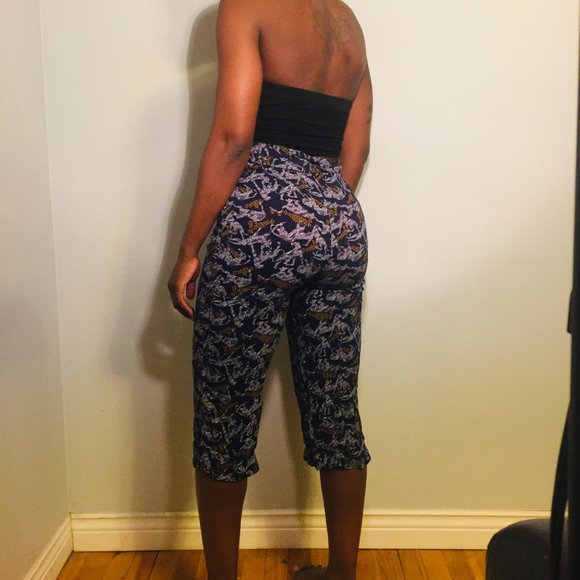 Abstract Print Capri Trousers - Picture 2 of 2